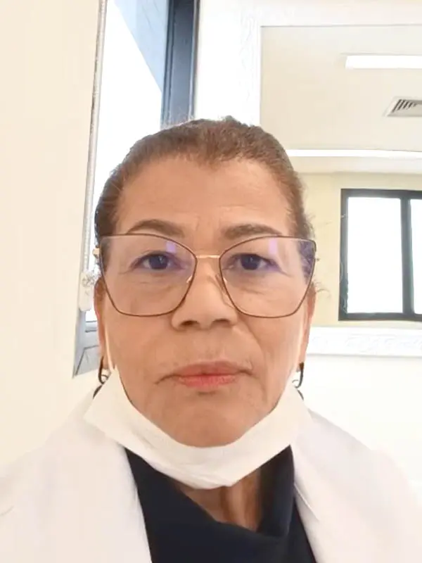Auxiliadora, esteticista atendendo no Coworking Paraíso SP
